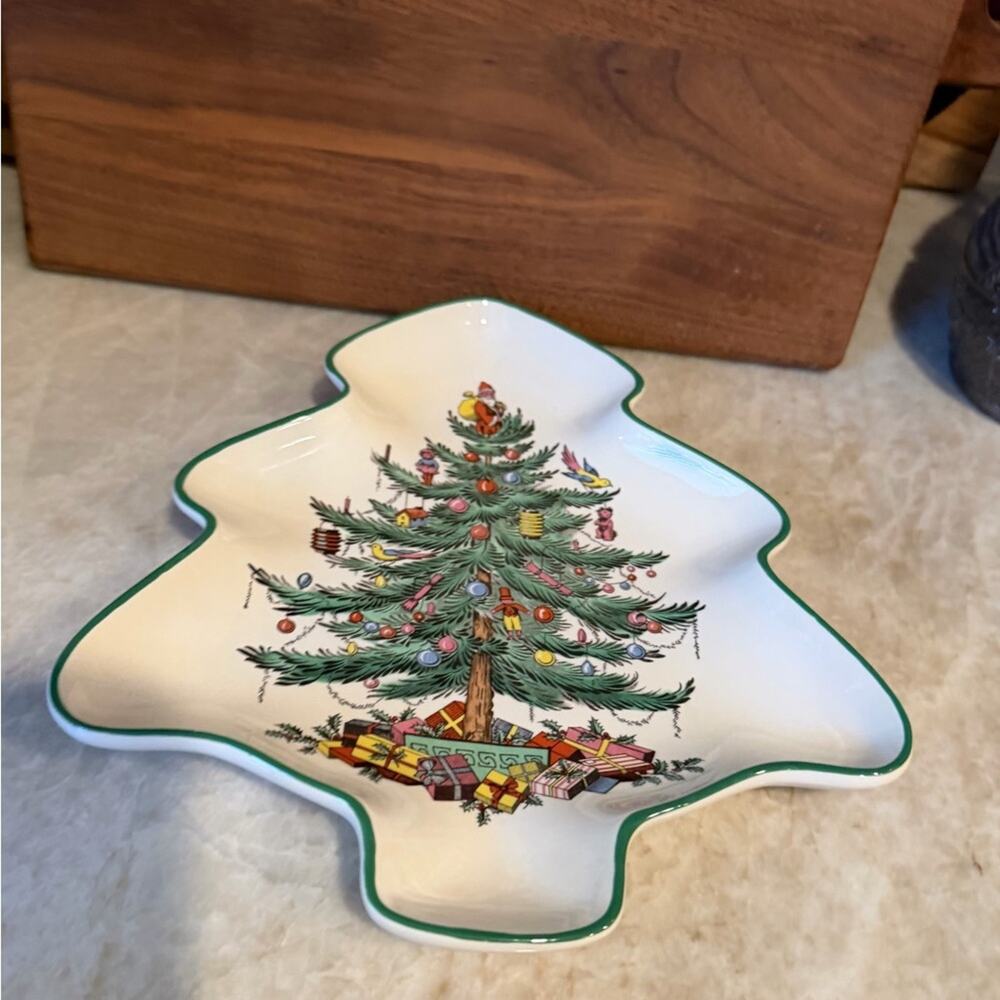 Spode Cream Christmas Tree Plate 9-1/4"